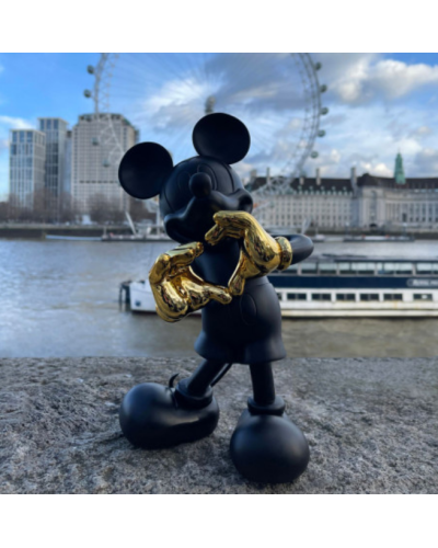 Mickey With Love par Kelly Hoppen